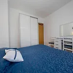 & Bay - Two Bedroom With Balcony And Sea View App 6