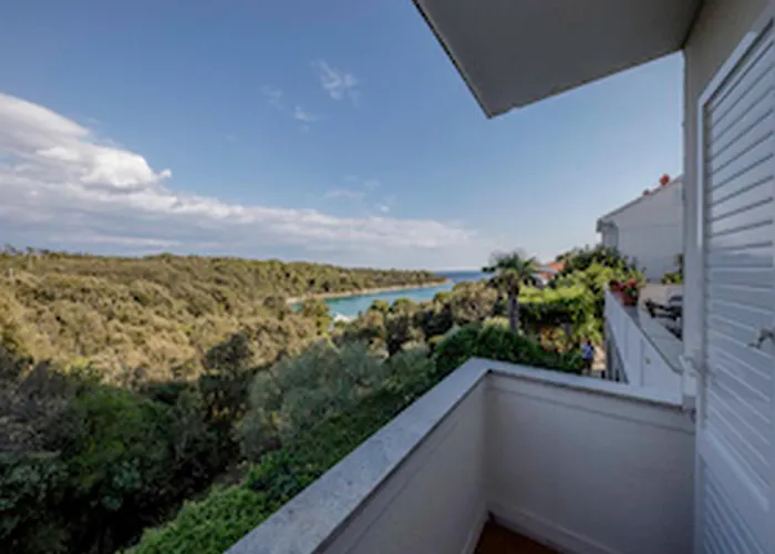 Lejlighed & Bay - Two Bedroom With Balcony And Sea View App 6