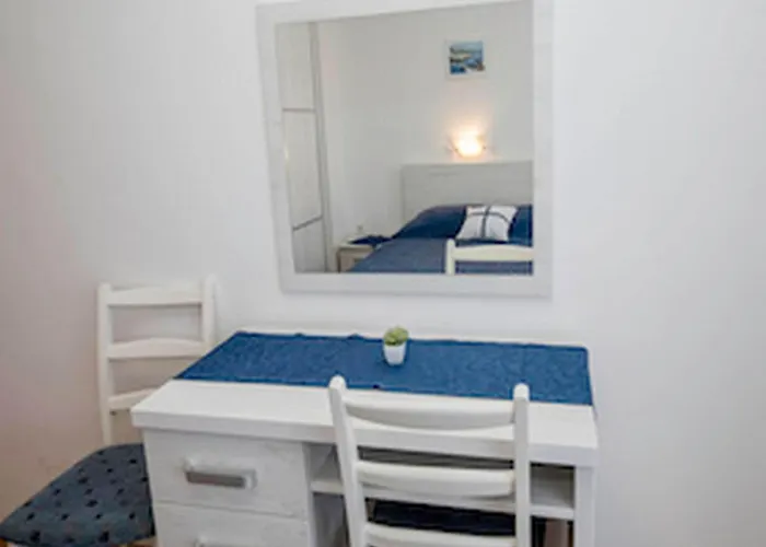 & Bay - Two Bedroom With Balcony And Sea View App 6