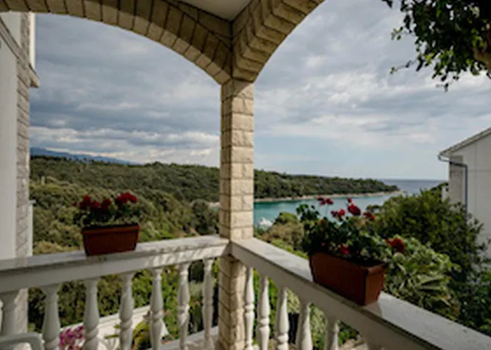 & Bay - Two Bedroom With Balcony And Sea View App 6 * Rab Town